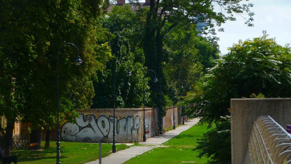 Streetview Wien - Premium Apartment Beim Belvedere Екстер'єр фото